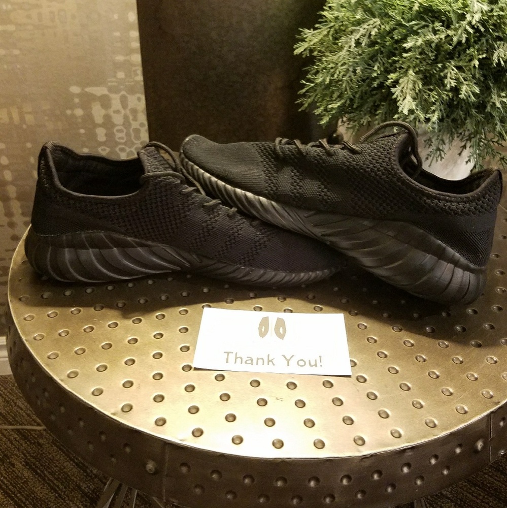 NEW! Mens "New York" Cross Training Footwear